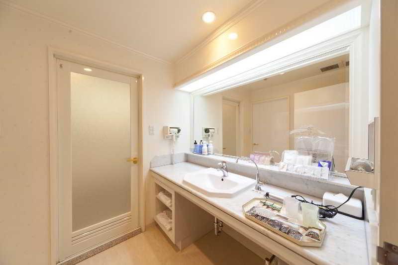 Hotel Fine Garden Juso (Adults Only) Осака Экстерьер фото